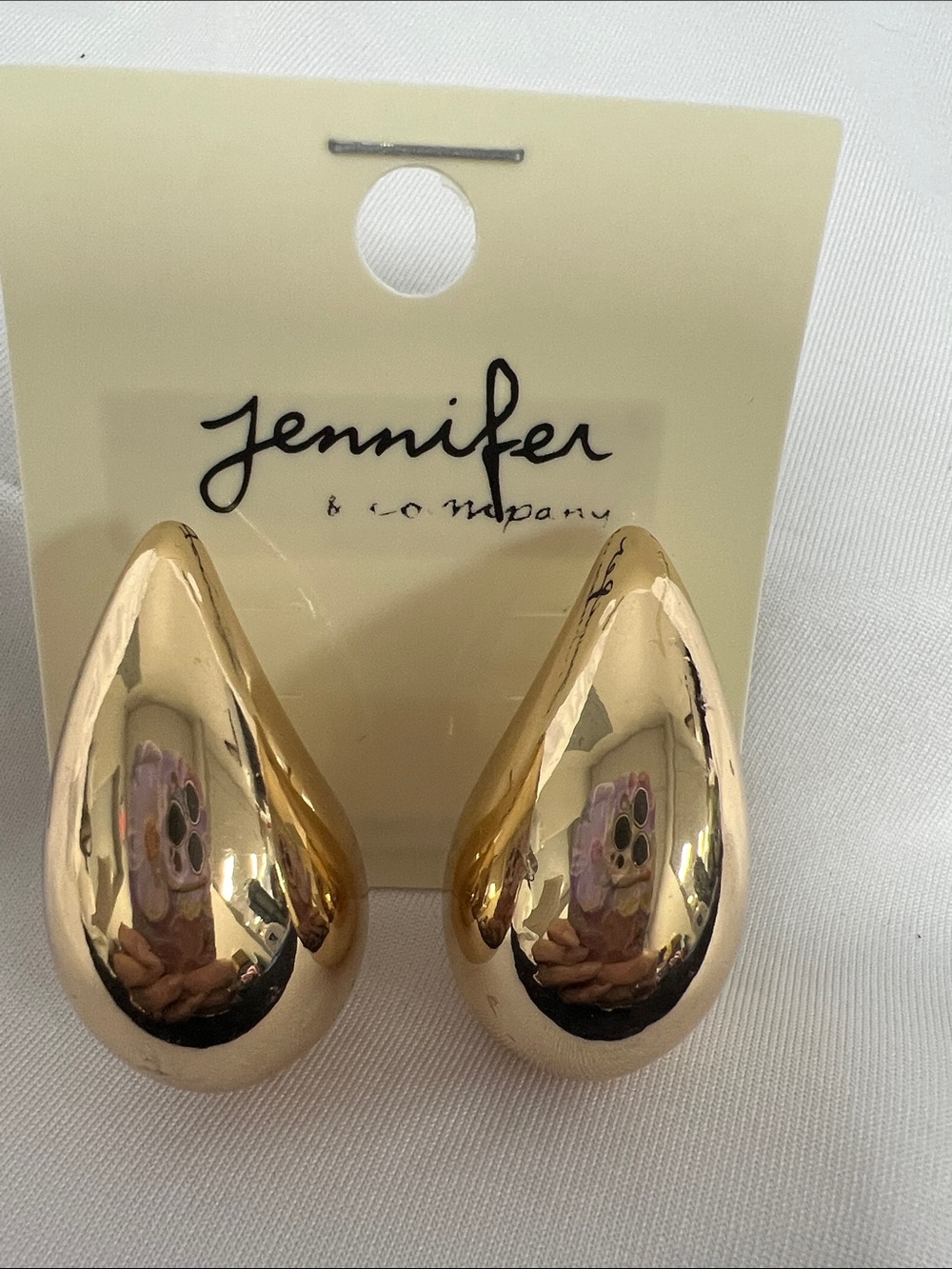 Jennifer Lopez Gold Teardrop Clip-On Earrings